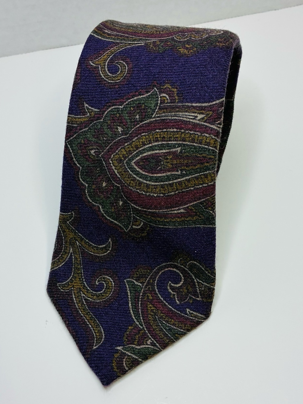 Peter Millar XL Extra Long Tie Men's Purple Paisley 100% Wool Made in Italy 61”